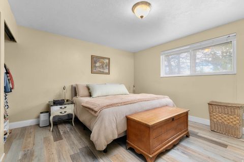 Tiny photo for 1758 E ABBEDALE LN E, Sandy, UT 84092 (MLS # 2148967)