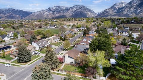Tiny photo for 1758 E ABBEDALE LN E, Sandy, UT 84092 (MLS # 2148967)