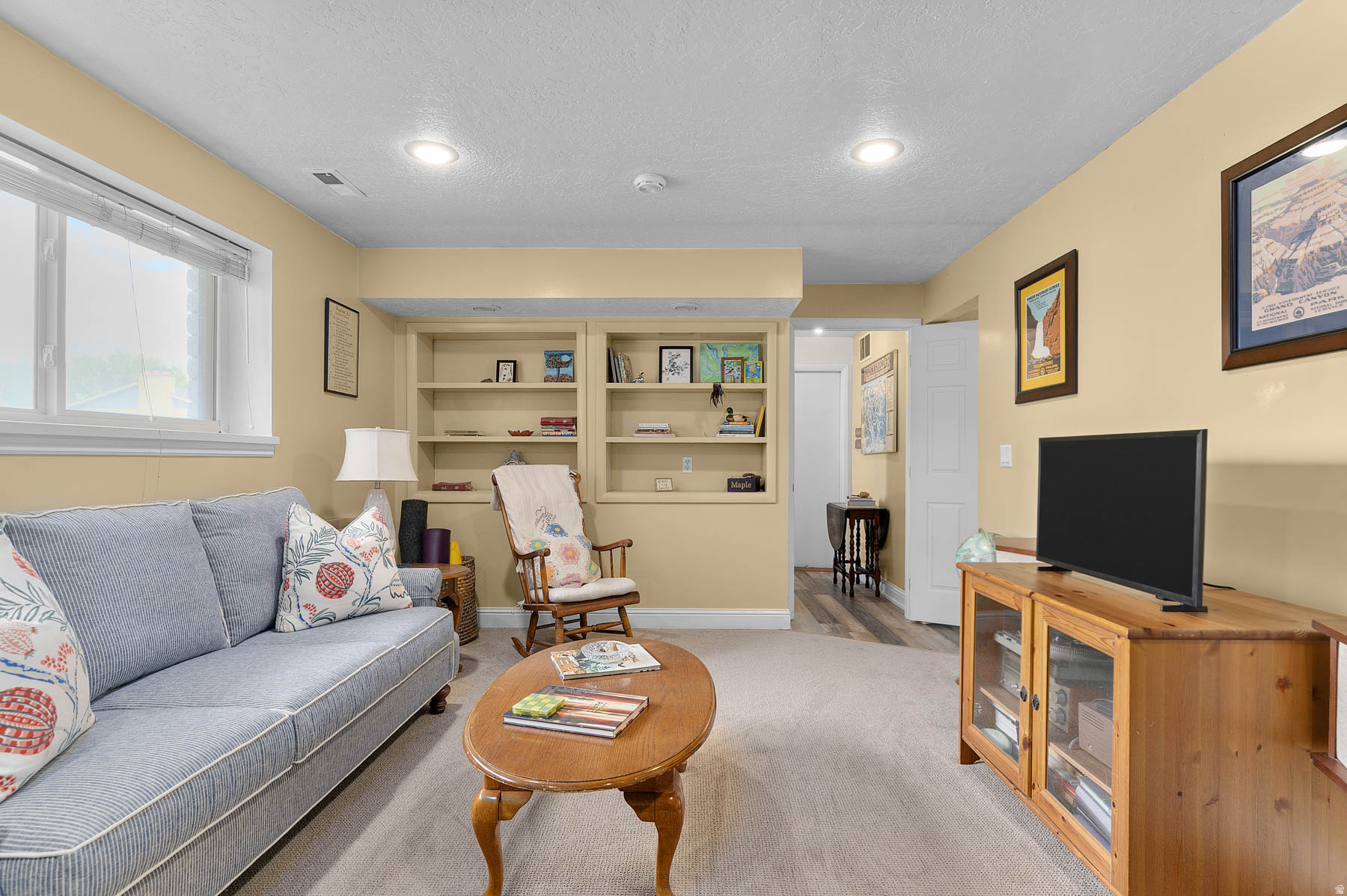 WHITE CITY - Residential