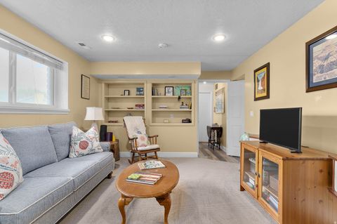 Tiny photo for 1758 E ABBEDALE LN E, Sandy, UT 84092 (MLS # 2148967)