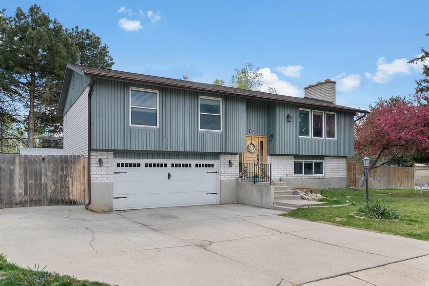 OPEN HOUSE Friday 4/10 from 6:00pm to 8:00pm, and Saturday 4/11 from 10:00am to 1:00pm.  This beautiful home with mountain views and prime location is a must see!  Minutes away from ski resorts and hiking trails.  The main living area features an open kitchen, luxury vinyl flooring and direct access to sunroom - perfect for entertaining.  Ample storage in garage and amazing backyard building. The spacious backyard has mature trees and room to garden. NEW roof, gutters, HVAC and water heater were recently installed.  Square footage figures are provided as a courtesy estimate only. Buyer is advised to obtain an independent measurement.