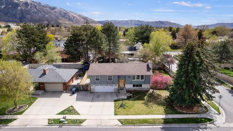 Tiny photo for 1758 E ABBEDALE LN E, Sandy, UT 84092 (MLS # 2148967)