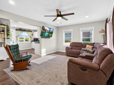 Tiny photo for 4452 S JEFFERSON AVE, South Ogden, UT 84403 (MLS # 2179982)