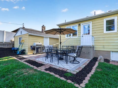 Tiny photo for 4452 S JEFFERSON AVE, South Ogden, UT 84403 (MLS # 2179982)