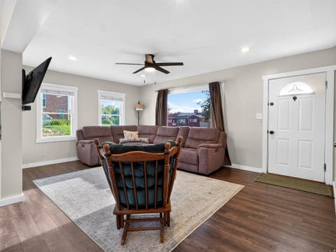 Tiny photo for 4452 S JEFFERSON AVE, South Ogden, UT 84403 (MLS # 2179982)