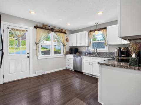 Tiny photo for 4452 S JEFFERSON AVE, South Ogden, UT 84403 (MLS # 2179982)