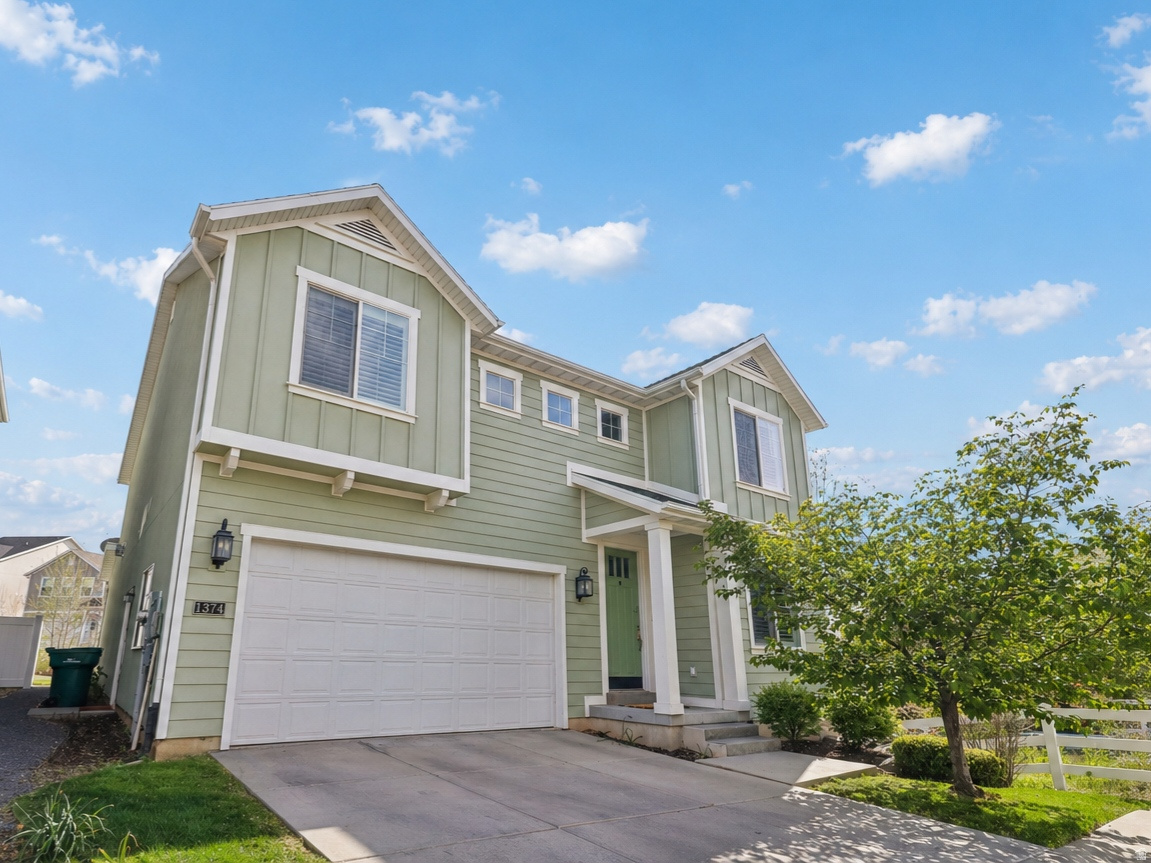 EASTRIDGE PARK - Residential