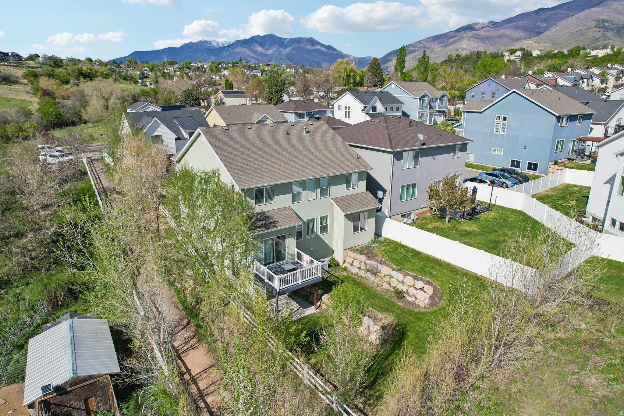 EASTRIDGE PARK - Residential