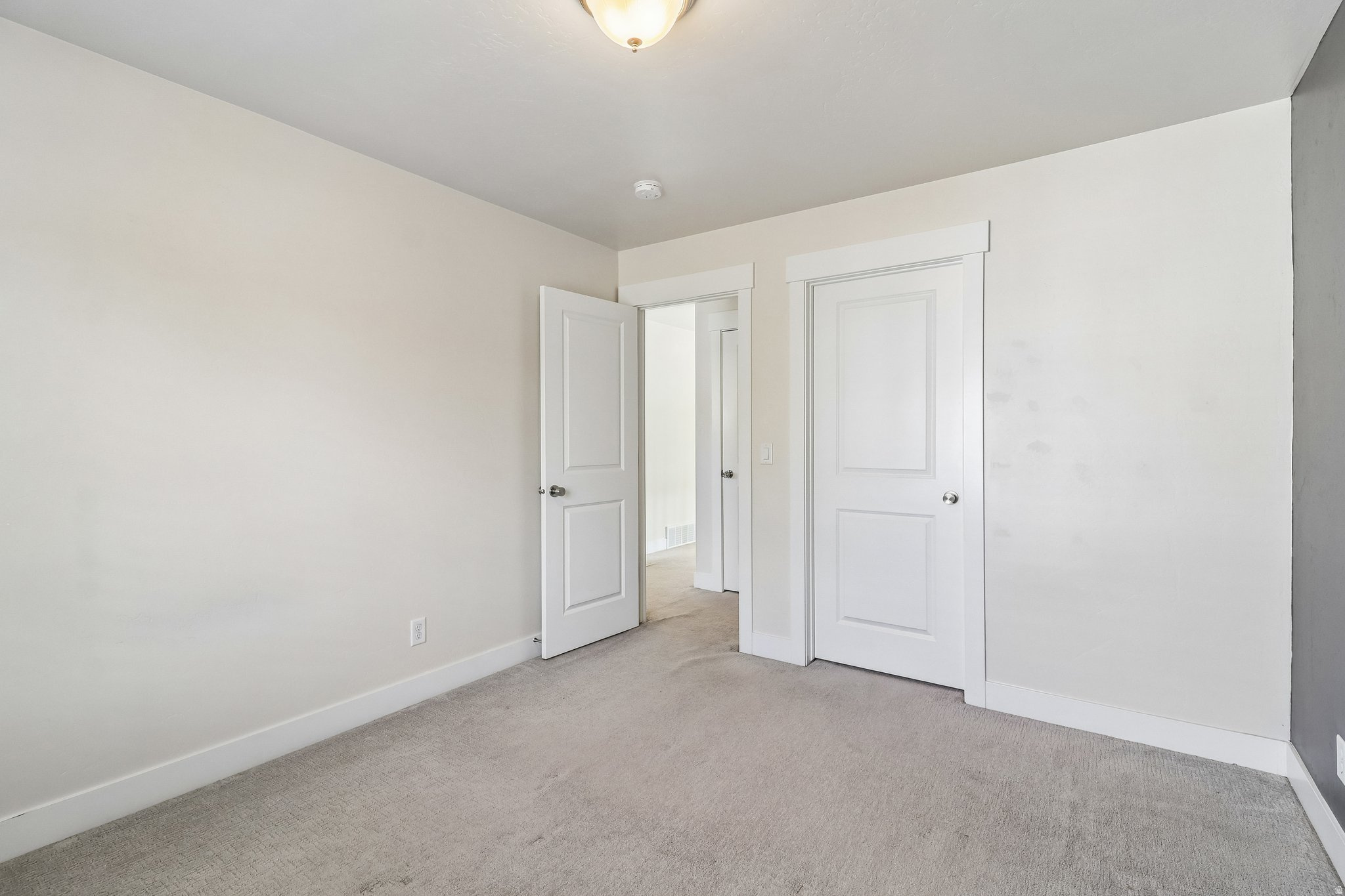 EASTRIDGE PARK - Residential