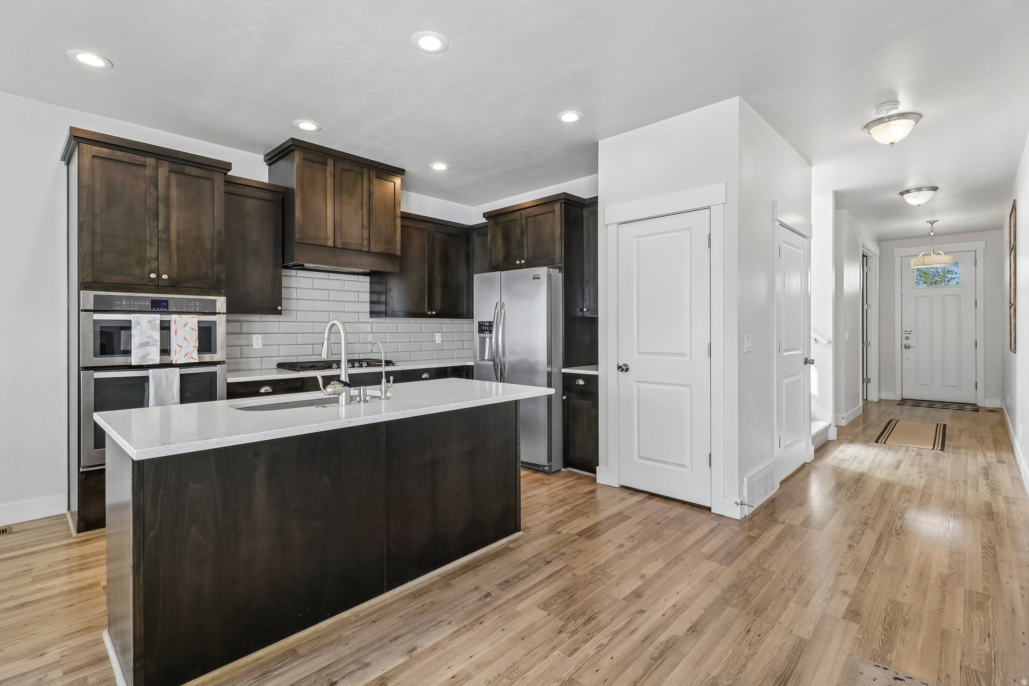 EASTRIDGE PARK - Residential