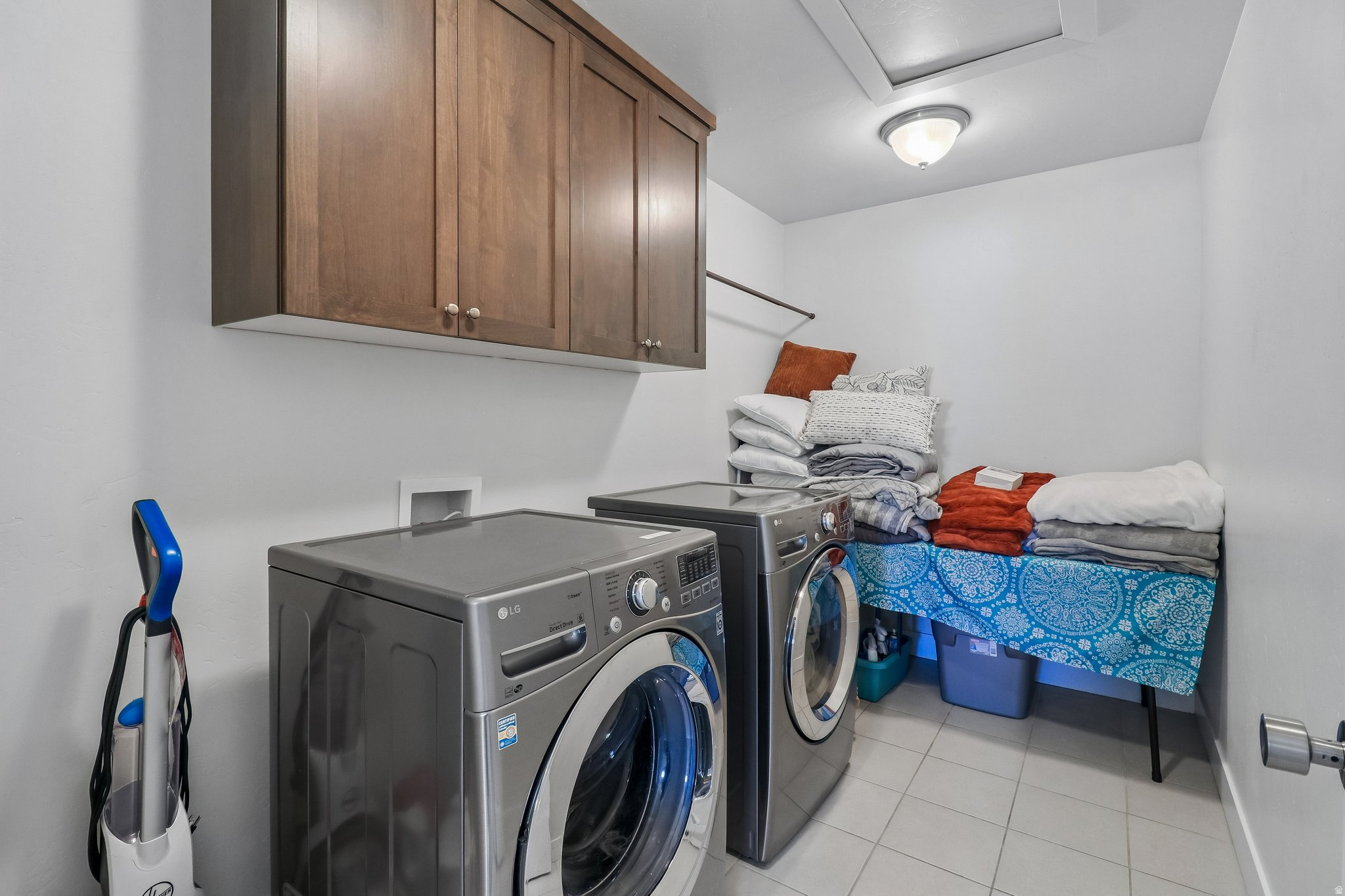 EASTRIDGE PARK - Residential