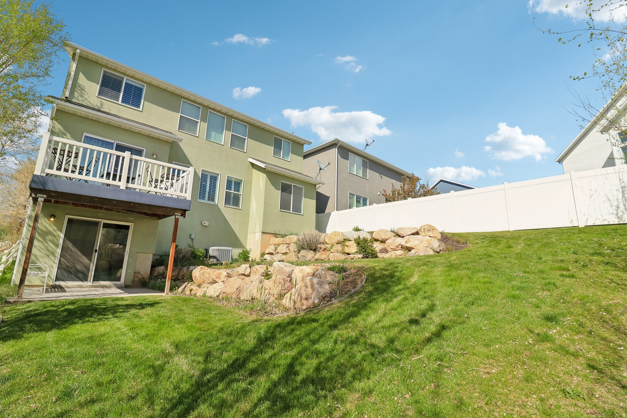 EASTRIDGE PARK - Residential