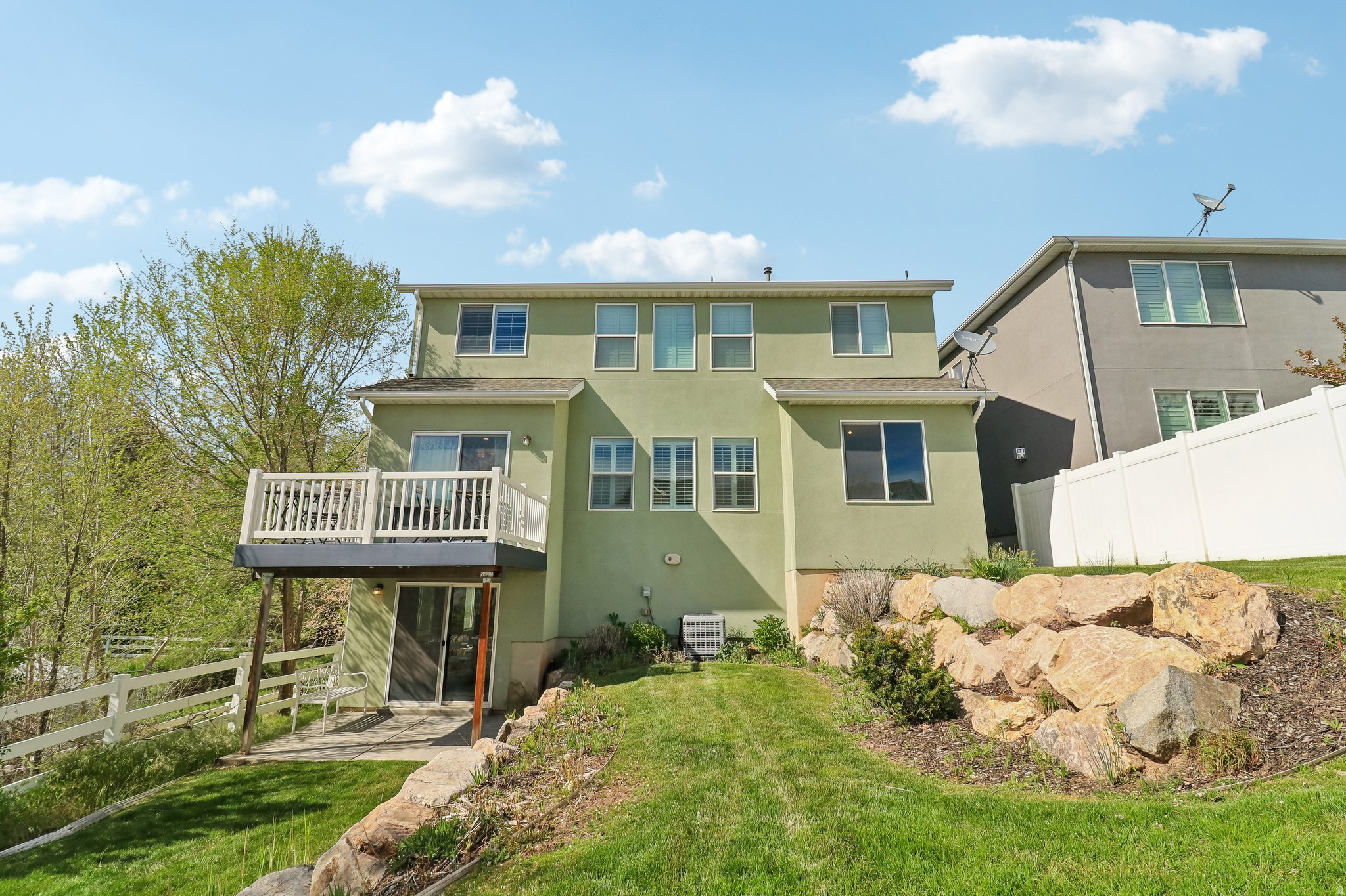 EASTRIDGE PARK - Residential