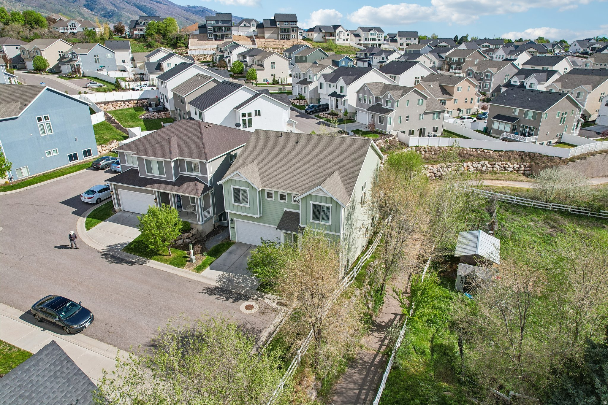 EASTRIDGE PARK - Residential