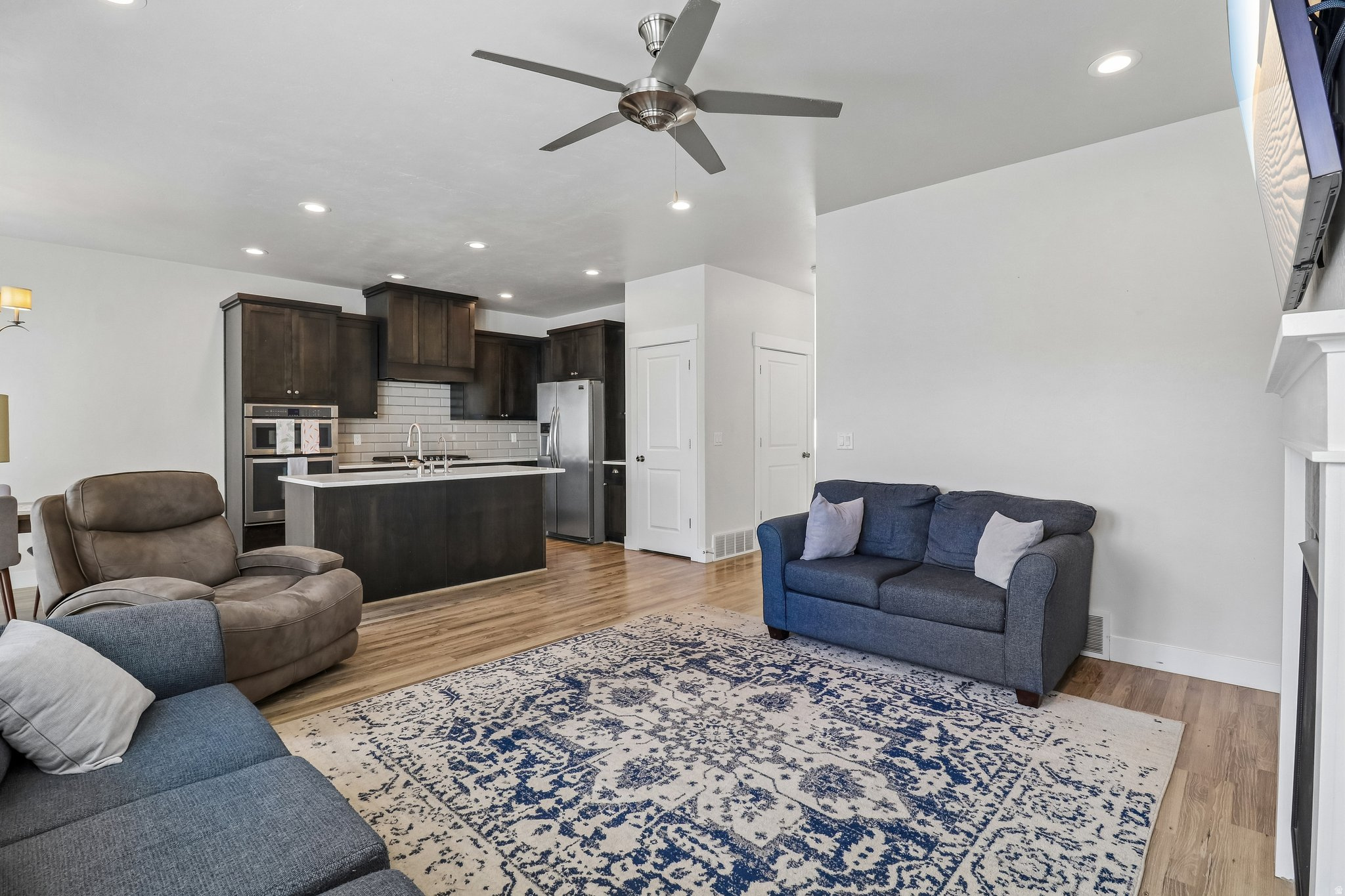 EASTRIDGE PARK - Residential