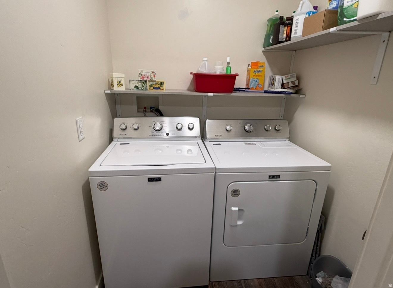 PINE RIDGE APARTMENTS - Residential