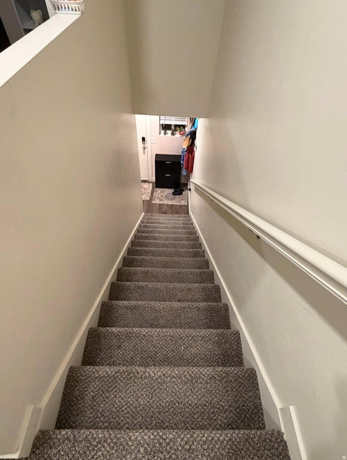 PINE RIDGE APARTMENTS - Residential