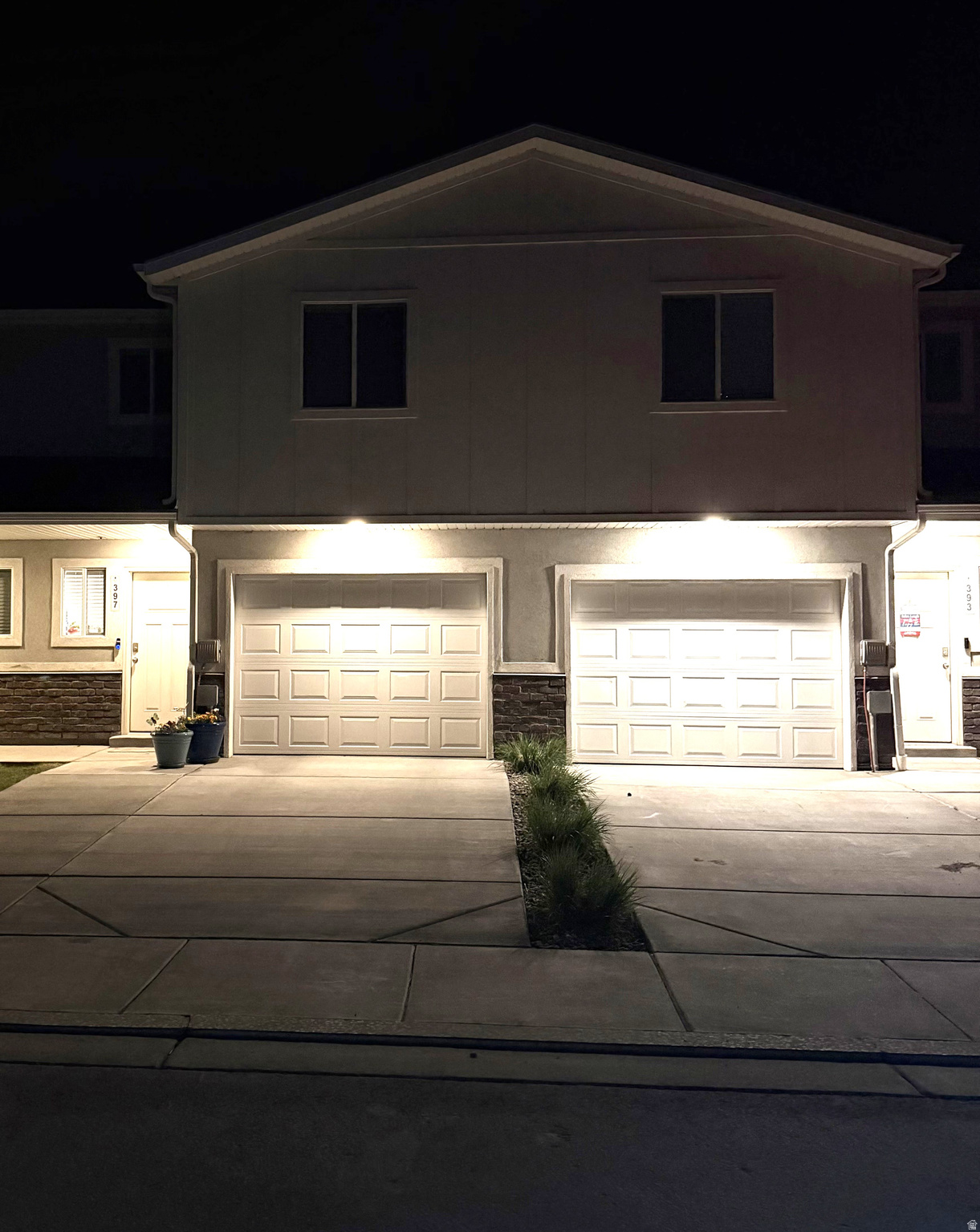 PINE RIDGE APARTMENTS - Residential