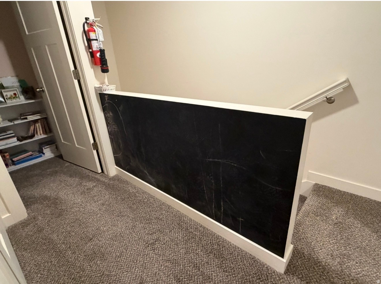 PINE RIDGE APARTMENTS - Residential