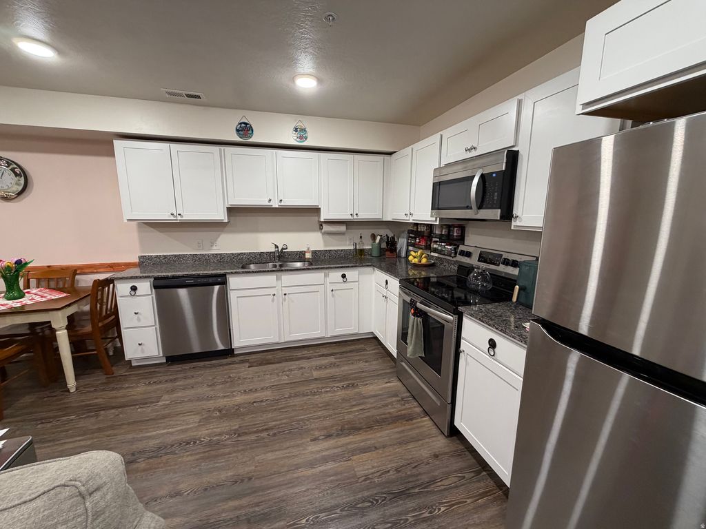 Photo of 397 W 625 N, Payson, UT 84651 (MLS # 2153529)