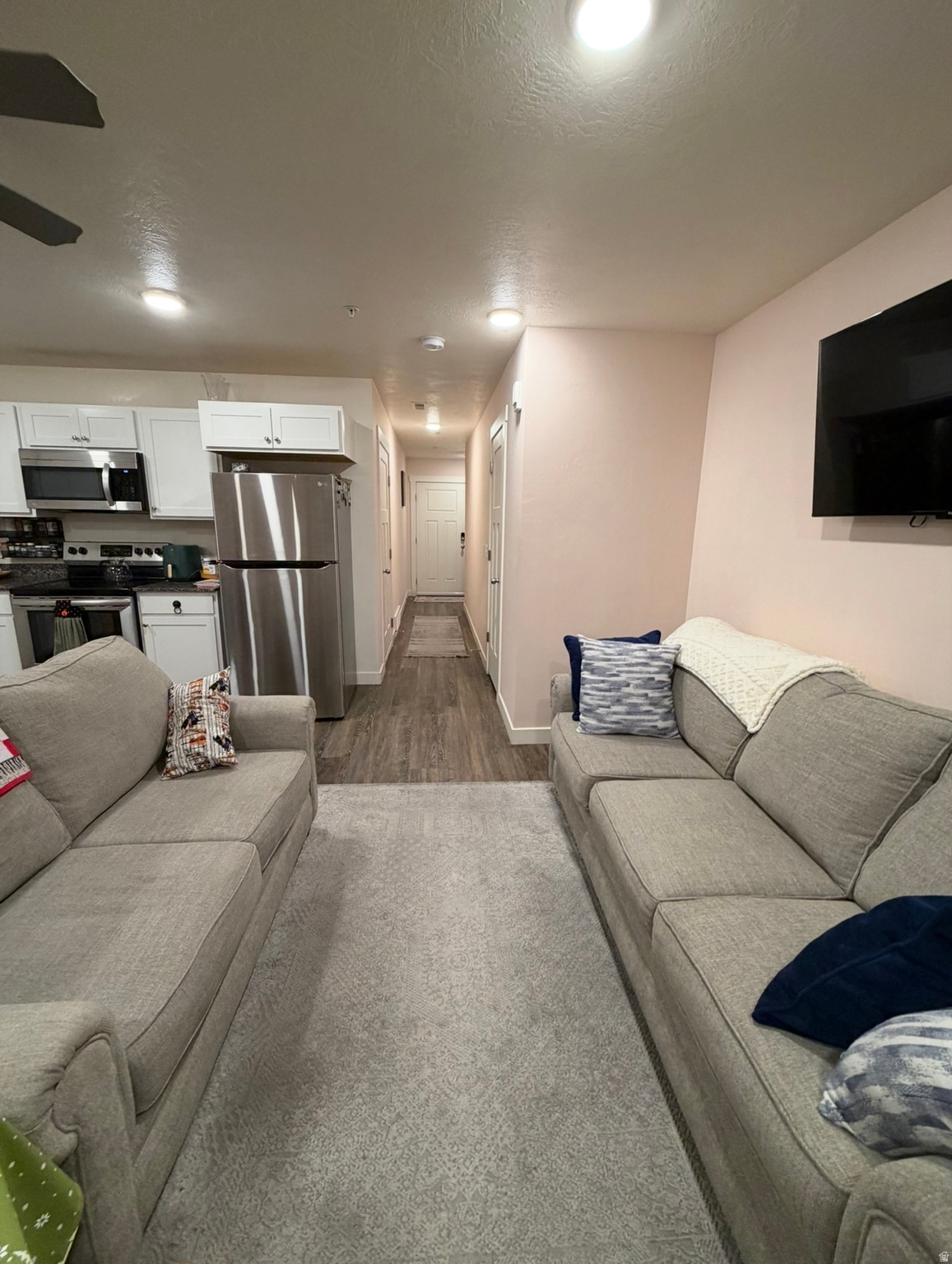 PINE RIDGE APARTMENTS - Residential