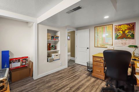 Tiny photo for 285 E 1100 S, Bountiful, UT 84010 (MLS # 2141306)