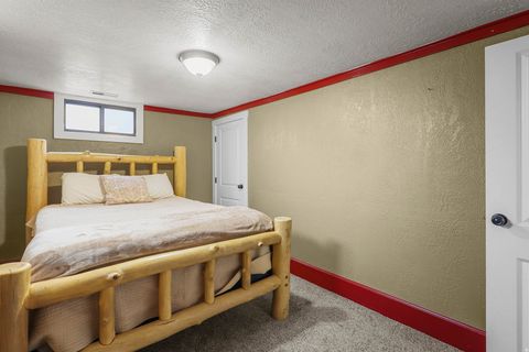 Tiny photo for 285 E 1100 S, Bountiful, UT 84010 (MLS # 2141306)