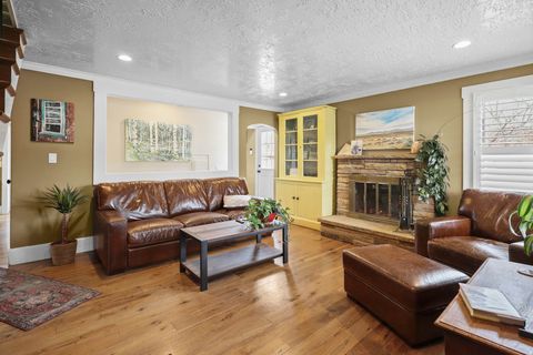 Tiny photo for 285 E 1100 S, Bountiful, UT 84010 (MLS # 2141306)
