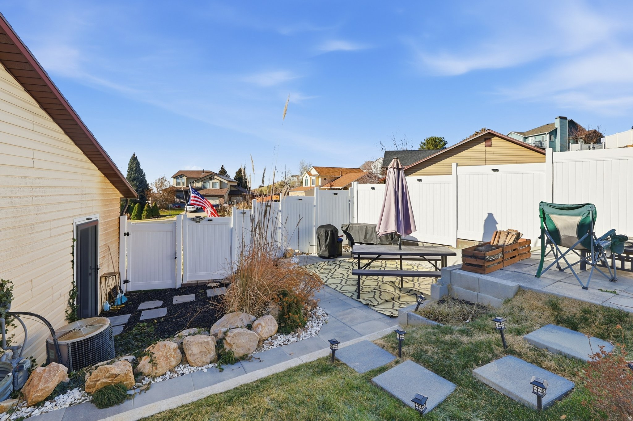 LAKEVIEW HEIGHTS - Residential