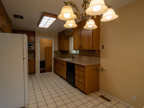 Tiny photo for 6192 S VINECREST DR E, Murray, UT 84121 (MLS # 2182122)