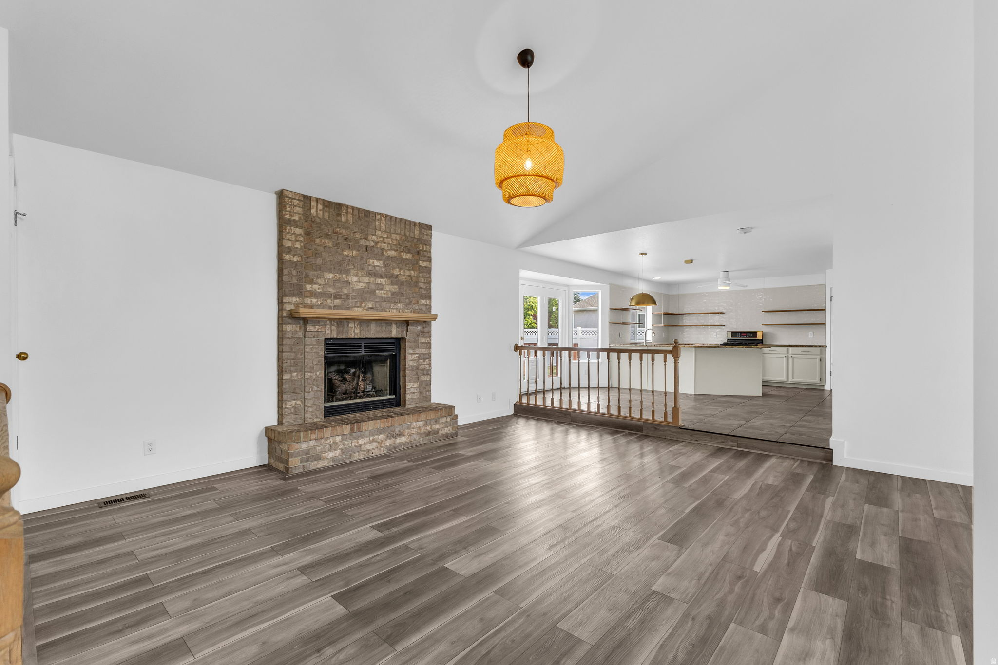 CLOVER RIDGE - Residential
