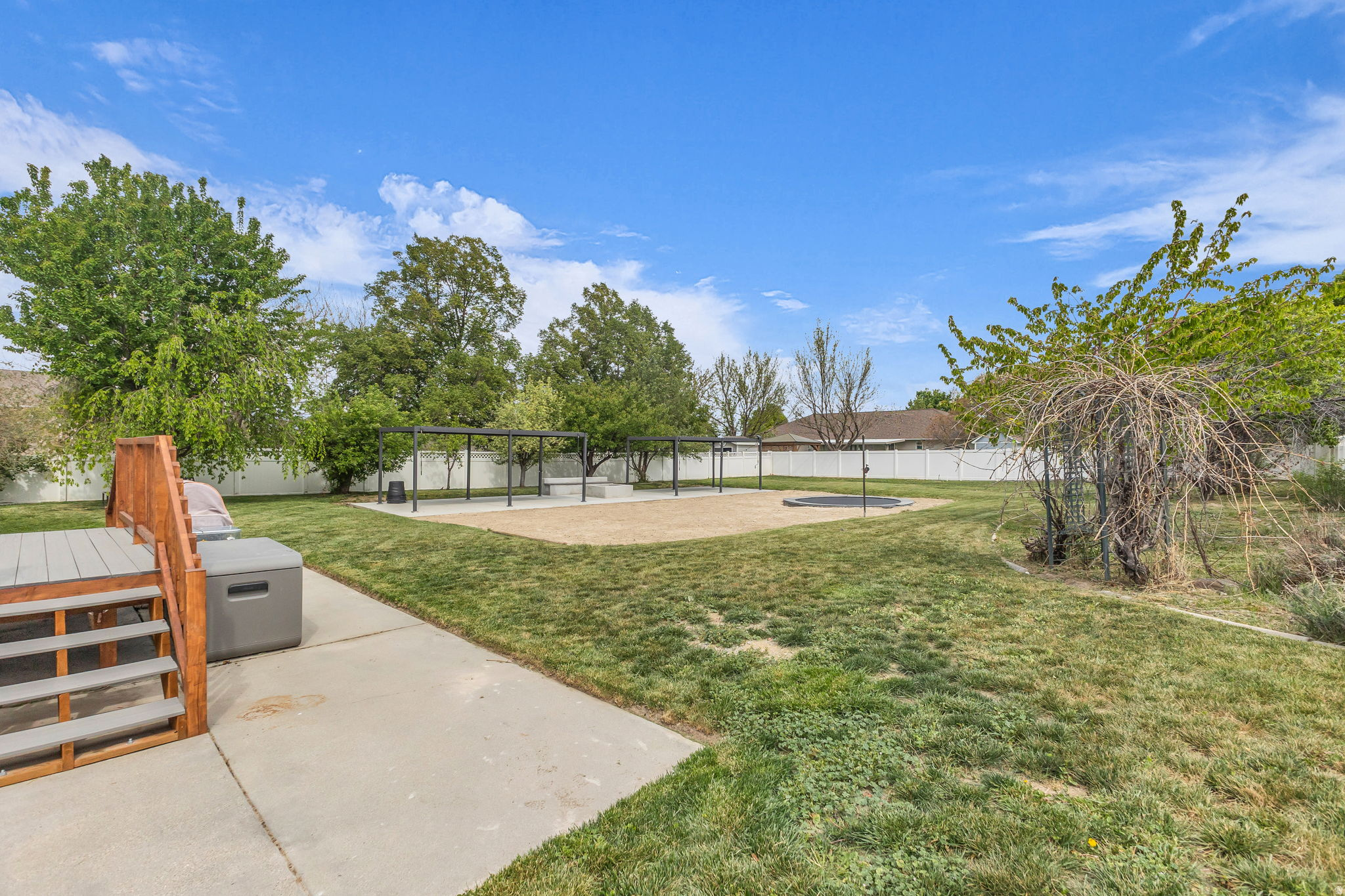 CLOVER RIDGE - Residential