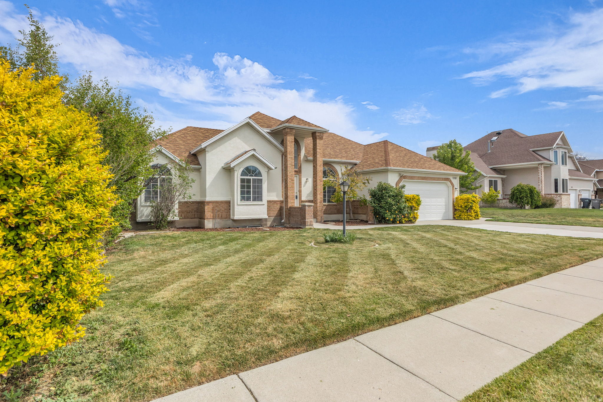 CLOVER RIDGE - Residential