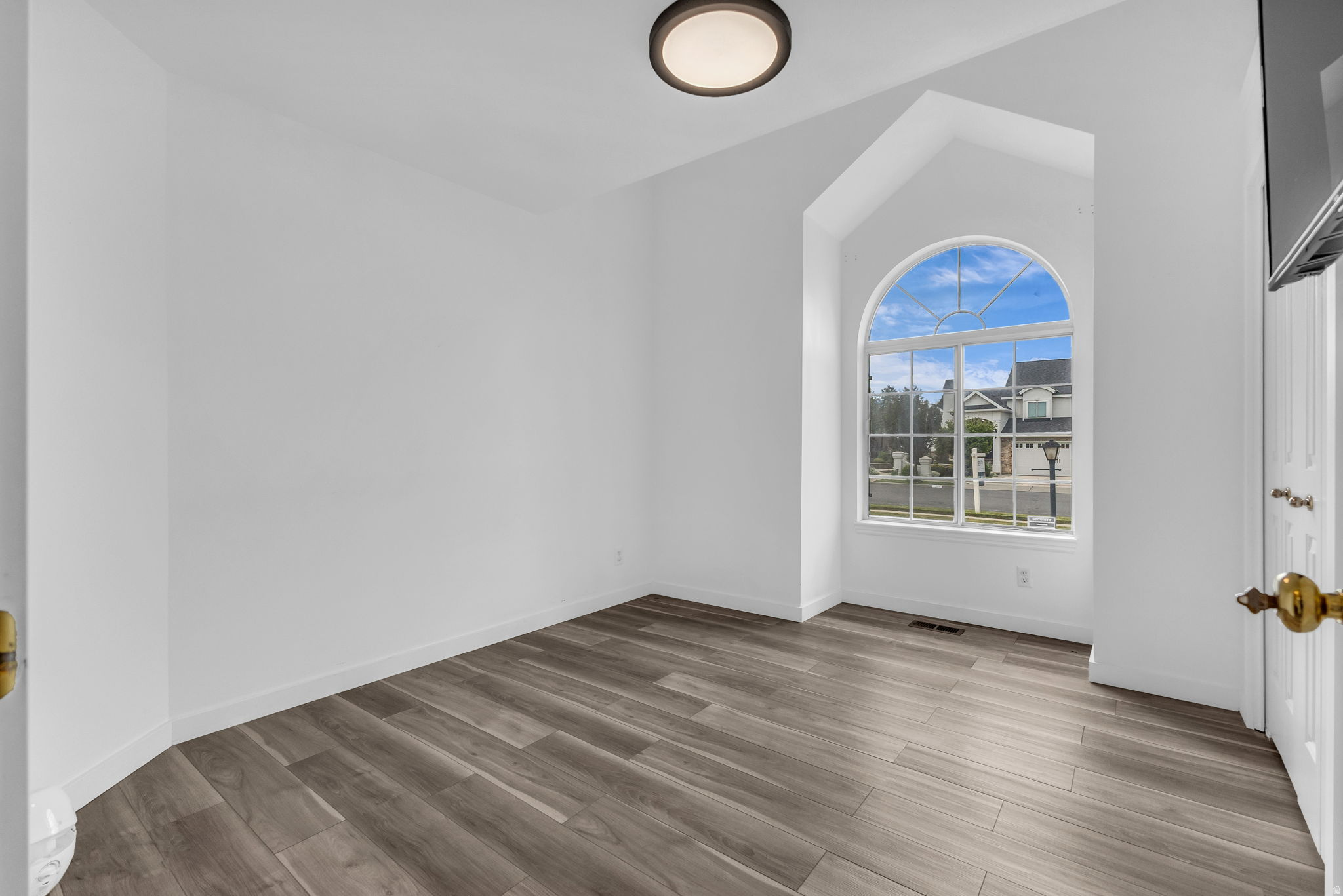 CLOVER RIDGE - Residential