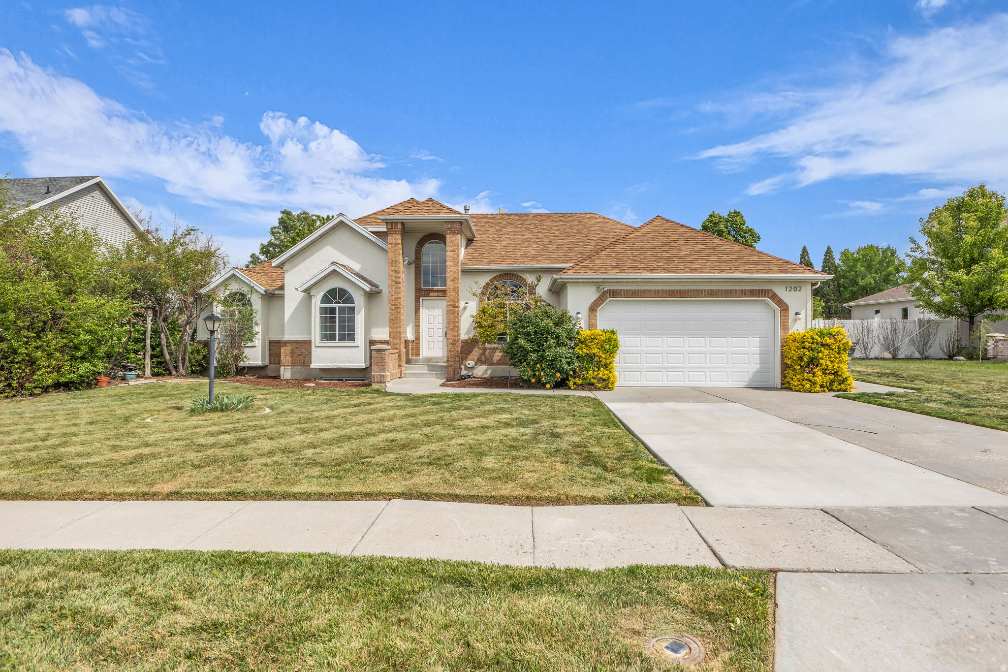 CLOVER RIDGE - Residential