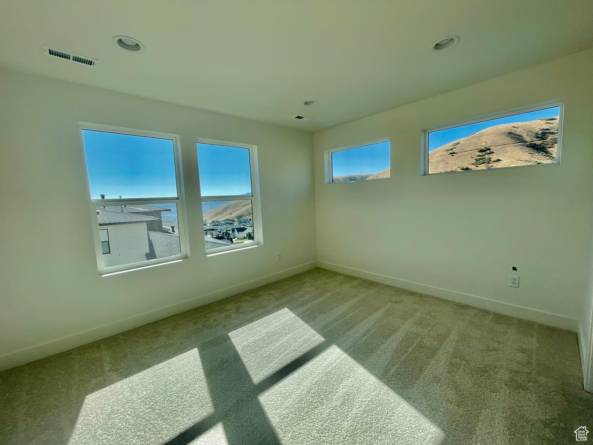 CANYON POINT - Residential