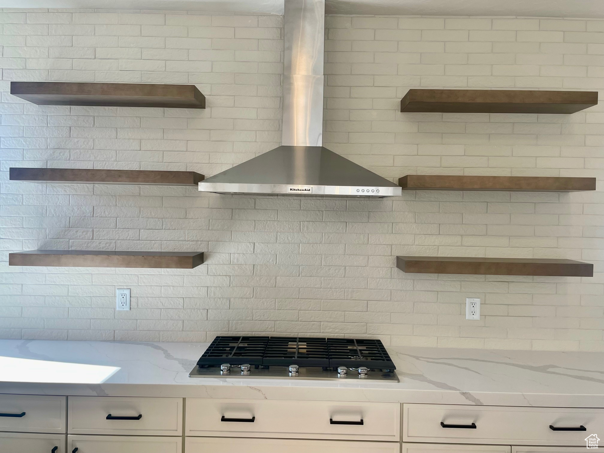 CANYON POINT - Residential
