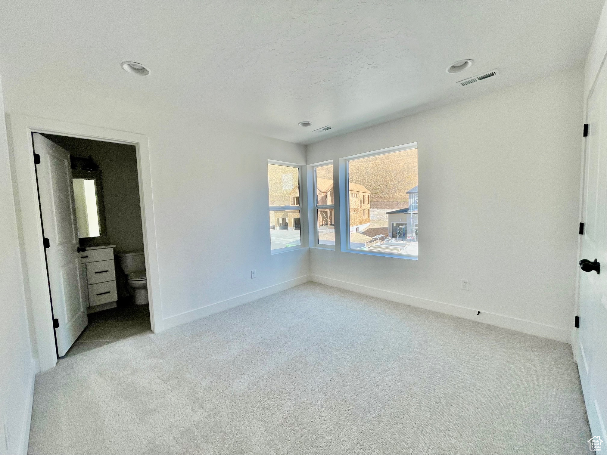 CANYON POINT - Residential