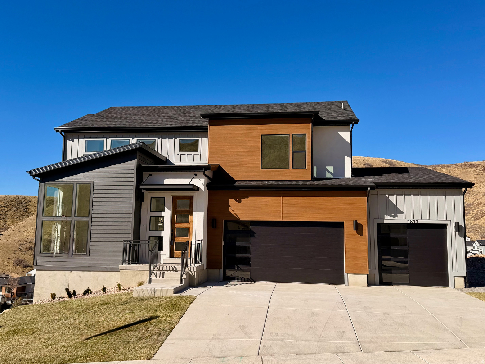 CANYON POINT - Residential