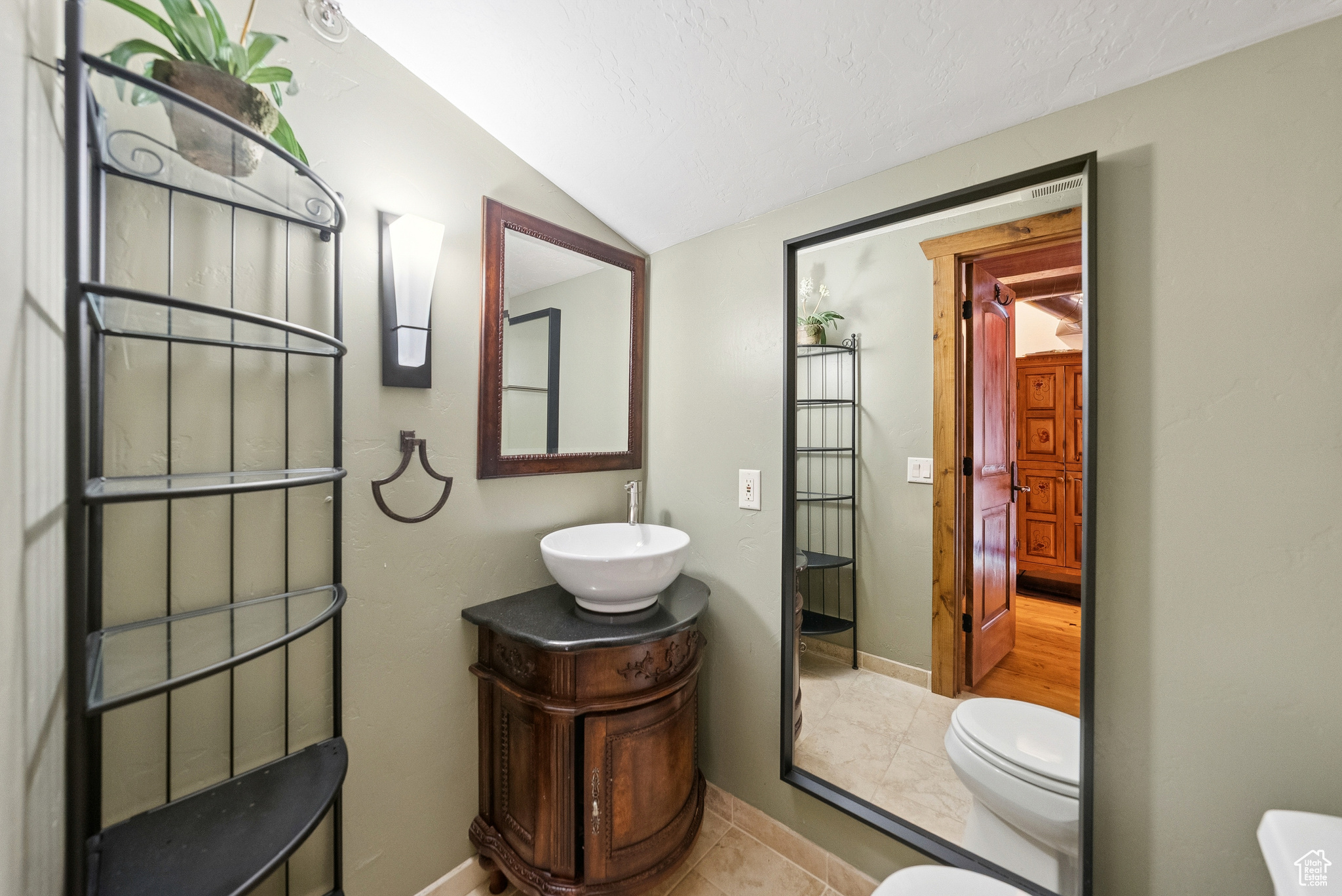 FAWNGROVE CONDOMINIU - Residential