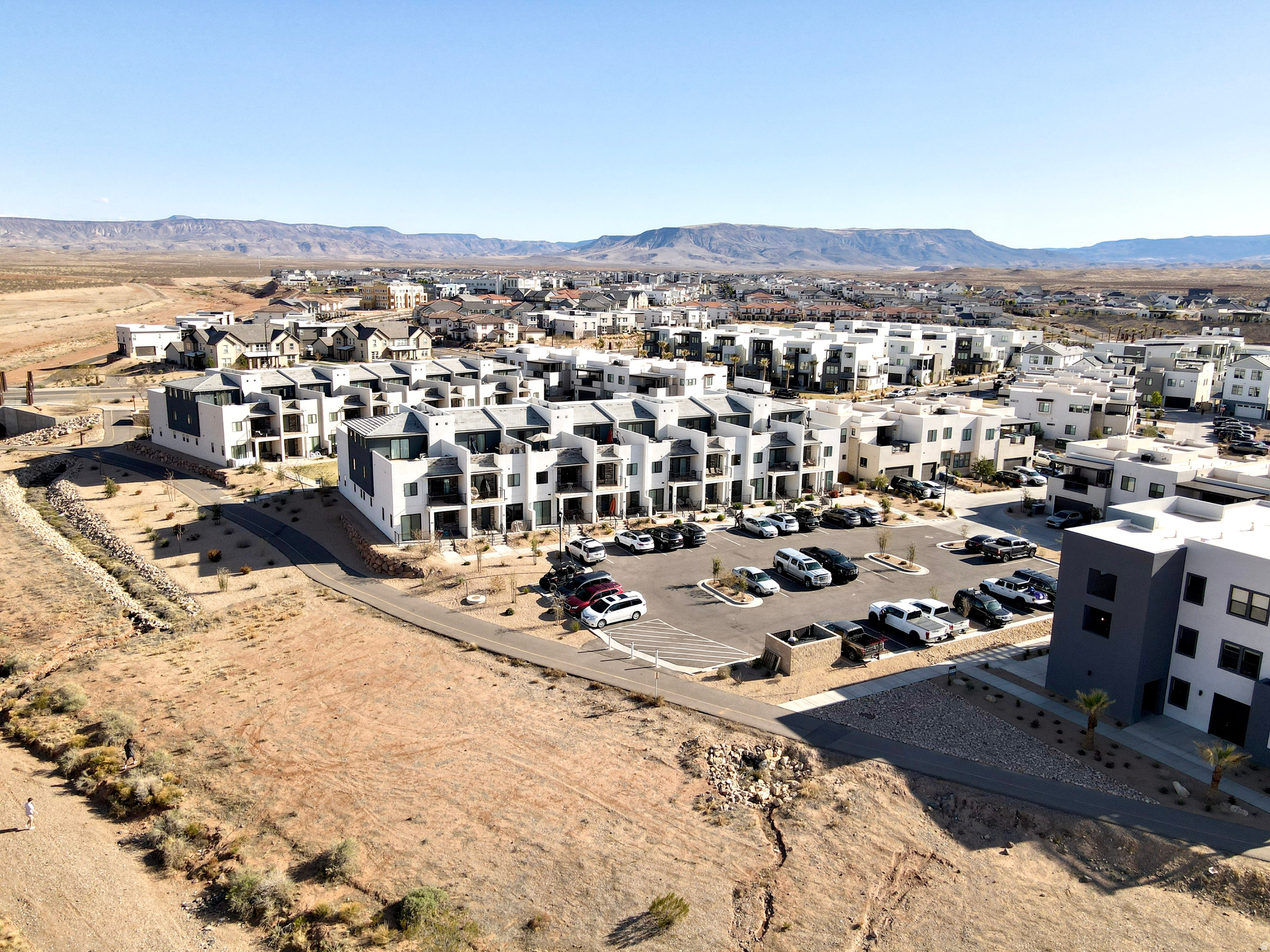 DESERT COLOR SKYLINE CONDOMINIUM PLAT 2 - Residential