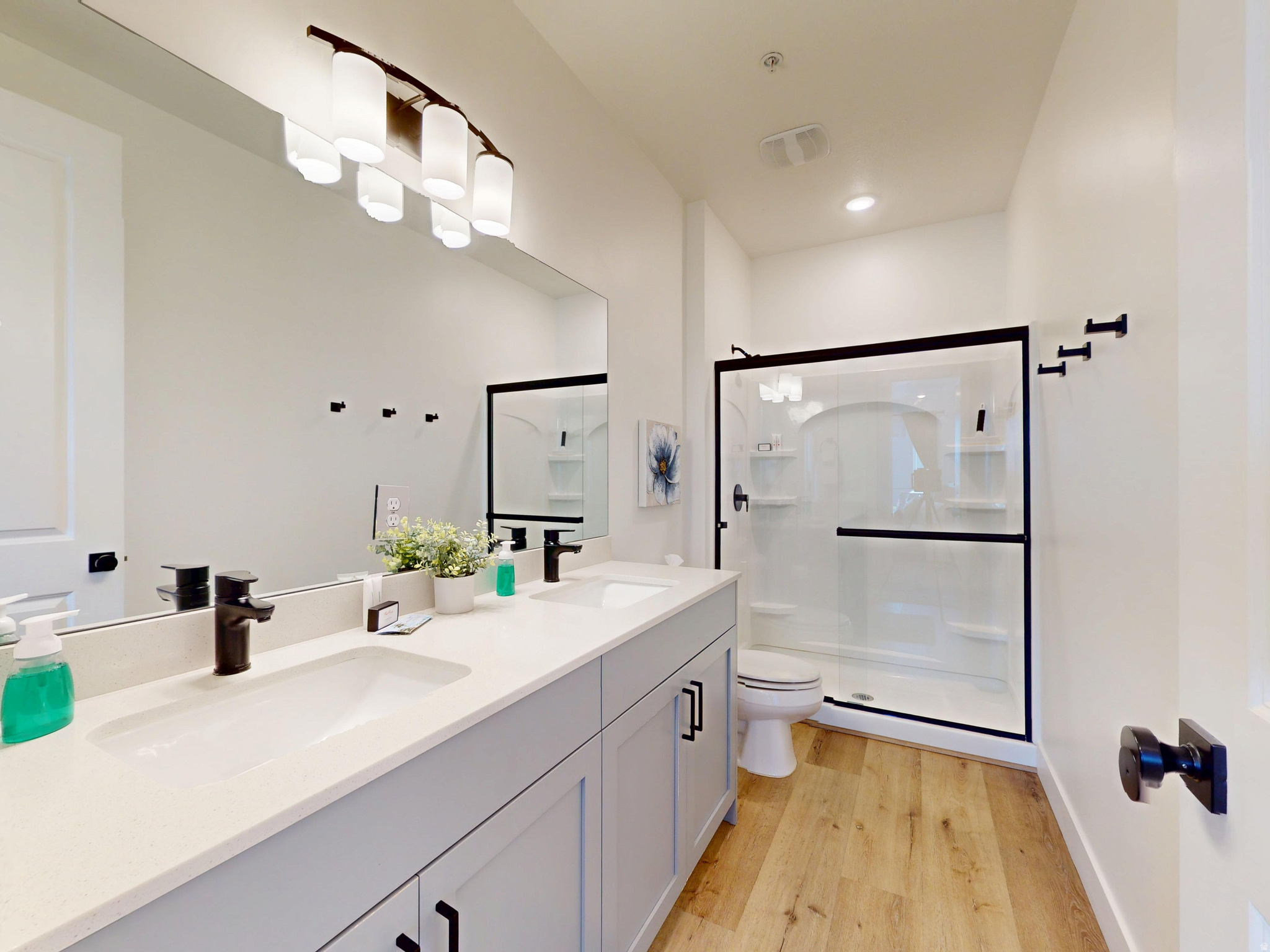 DESERT COLOR SKYLINE CONDOMINIUM PLAT 2 - Residential