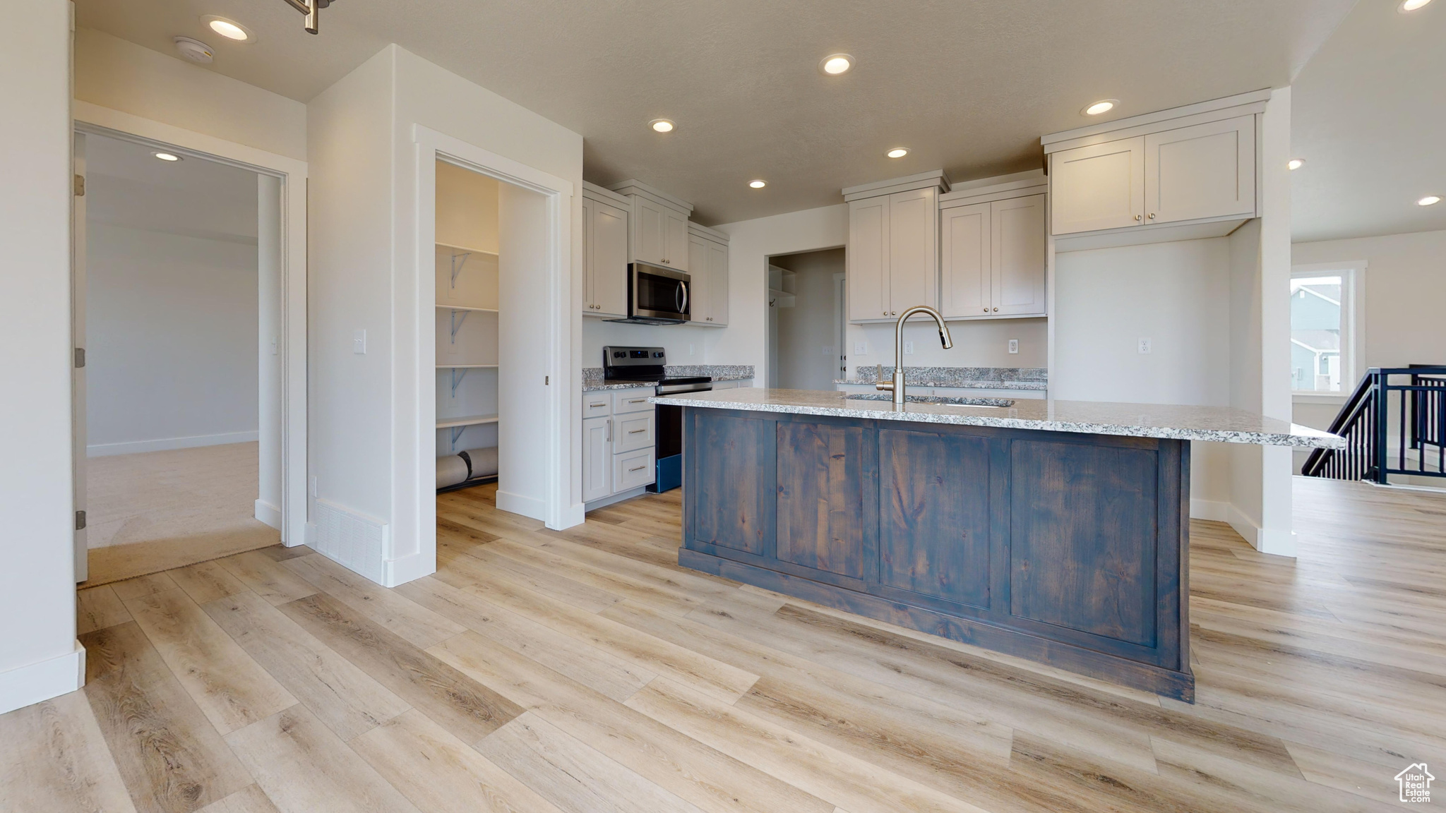 ESTATES AT RIVER VIEW - Residential