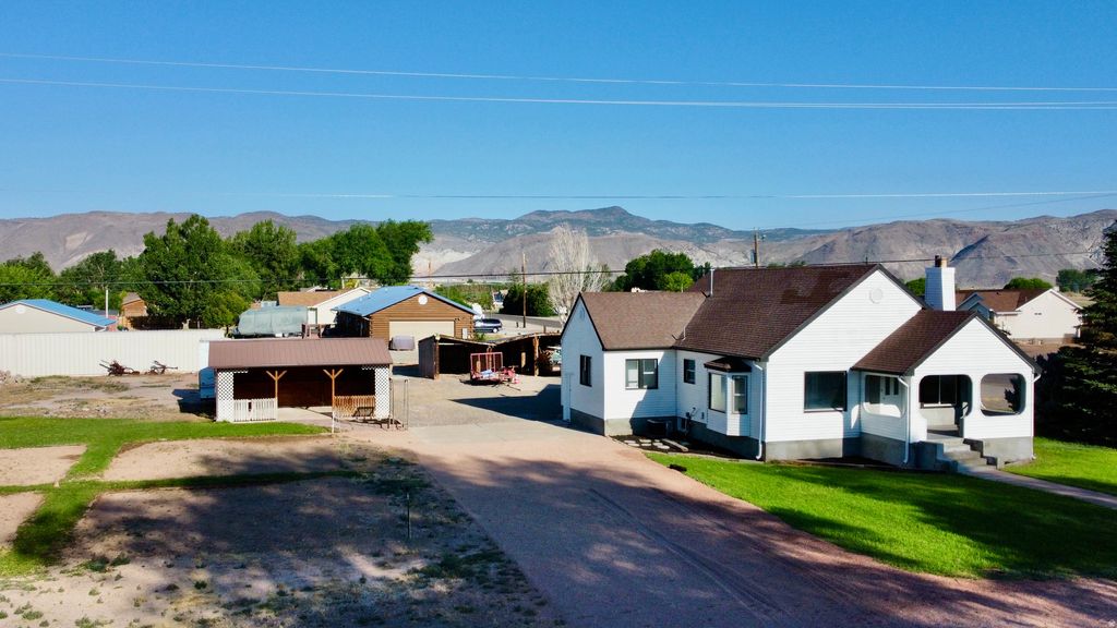 Photo of 95 N MAIN ST, Central Valley, UT 84754 (MLS # 2167384)