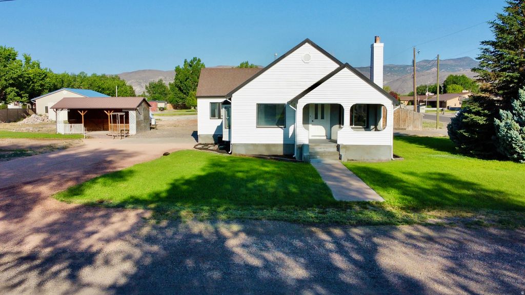 Photo of 95 N MAIN ST, Central Valley, UT 84754 (MLS # 2167384)