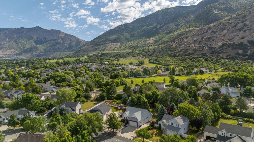 Photo of 1290 N FOWLER AVE, Ogden, UT 84404 (MLS # 2163036)