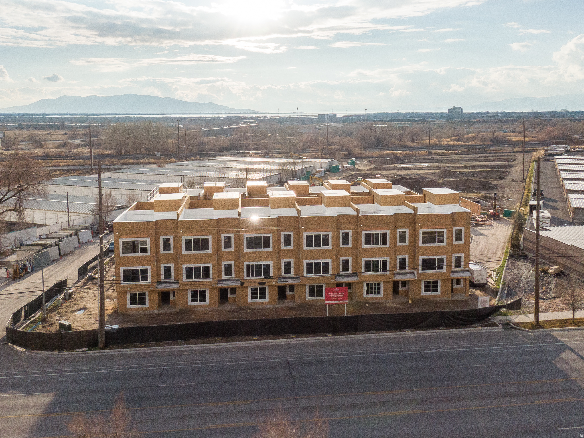 WILLOW CREEK - Residential