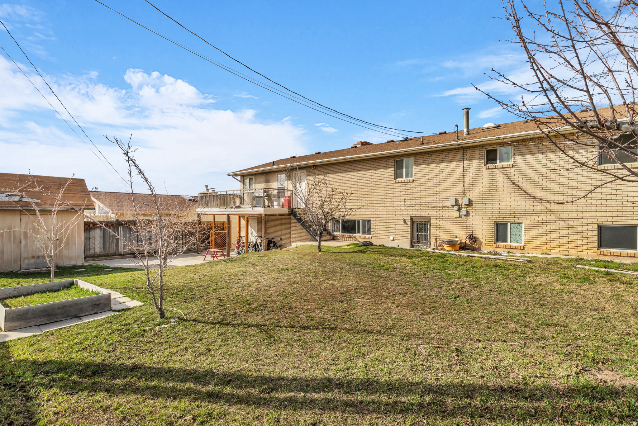 COLONIAL HEIGHTS - Residential