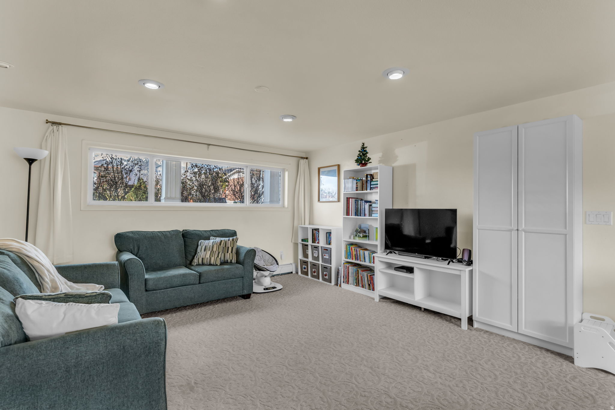 COLONIAL HEIGHTS - Residential