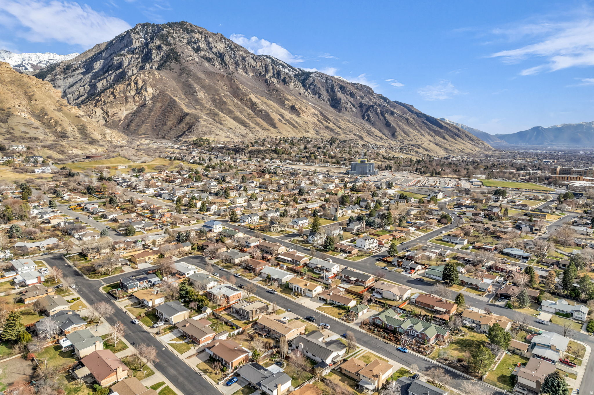 COLONIAL HEIGHTS - Residential